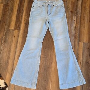 Wrangler High Rise Flare Jeans Size 27